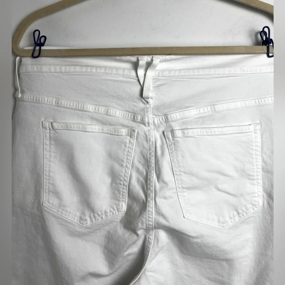 NEW J. Crew White Curvy Slim Wide-Leg Classic Preppy Relaxed High Rise Jeans‎ 35